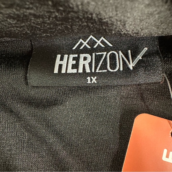 NWT Herizon Wantable Plus Size Alpine Snap Jacket. Size 1X. Red and Black - Picture 6 of 7